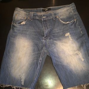 Ripped jean shorts!!